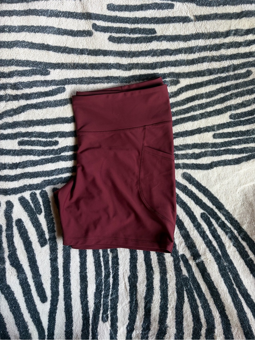 Old Navy PowerSoft High-Rise Biker Shorts XXL Burgundy With Pockets